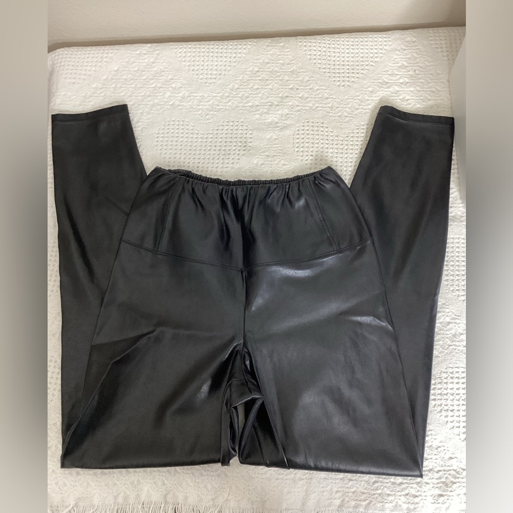 Wilfred Free Aritzia faux leather black leggings